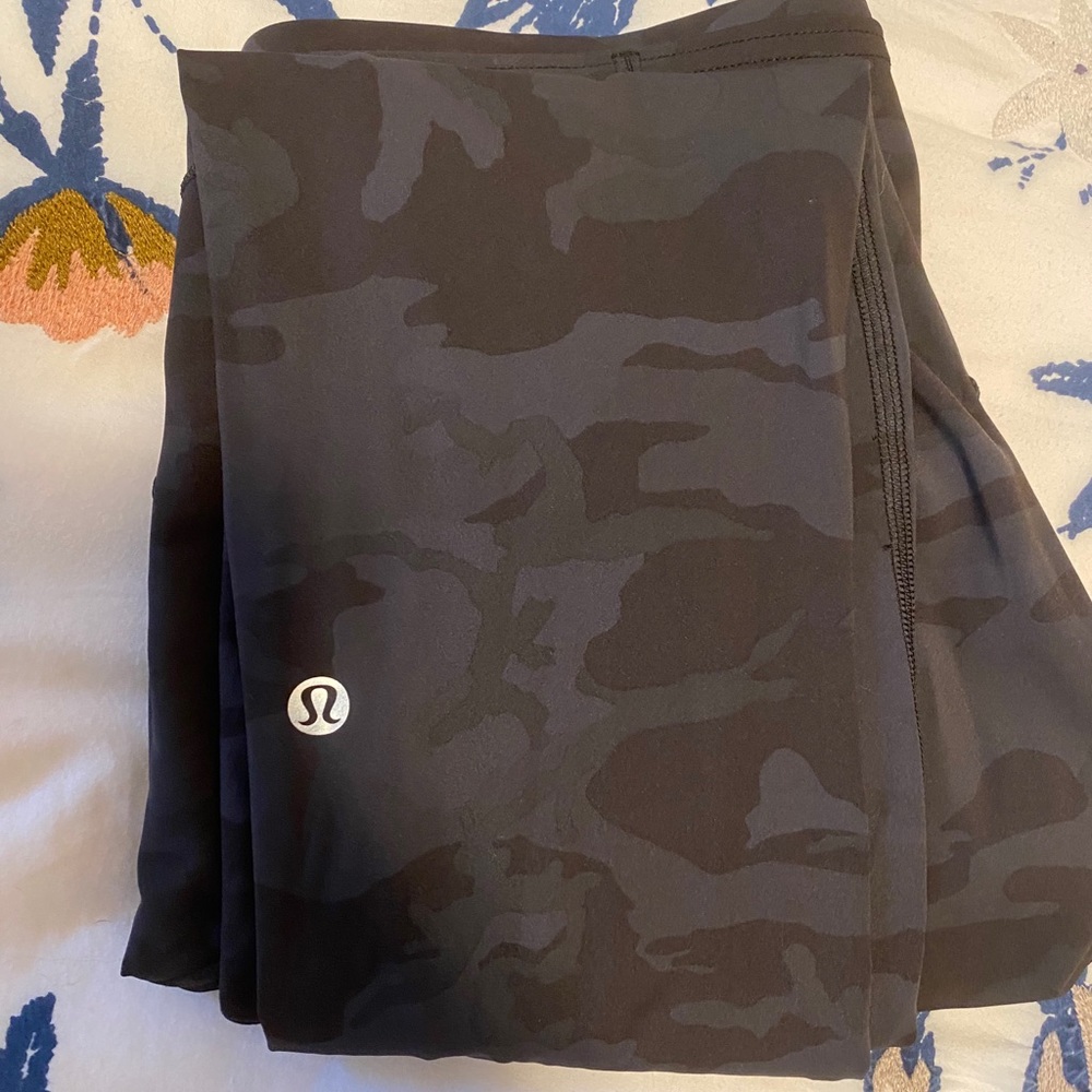 fast and free black camo
